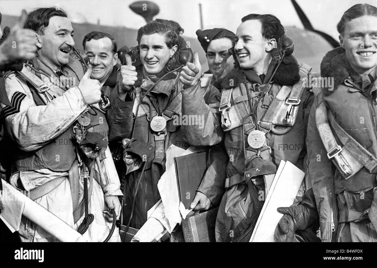 Thumbs up from crew members of the Wellington plane at an RAF air base January 1940 Stock Photo