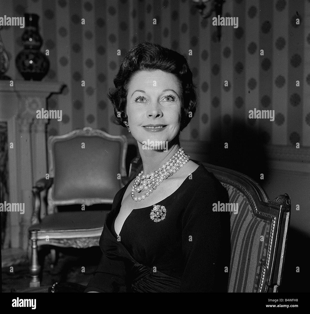 Actress 1959 hi-res stock photography and images - Alamy