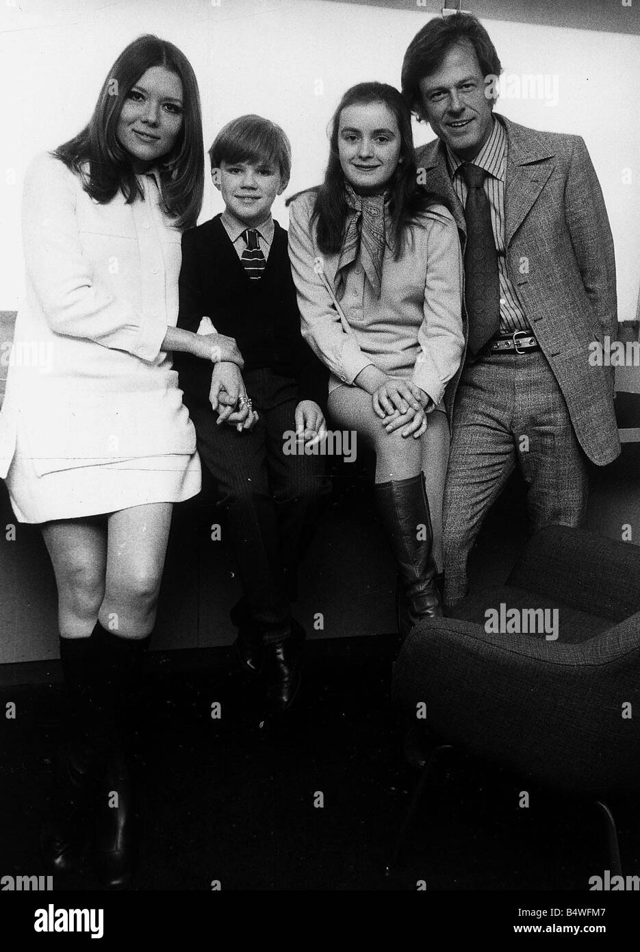 Actress Diana Rigg with fellow actors 1969 Stock Photo - Alamy