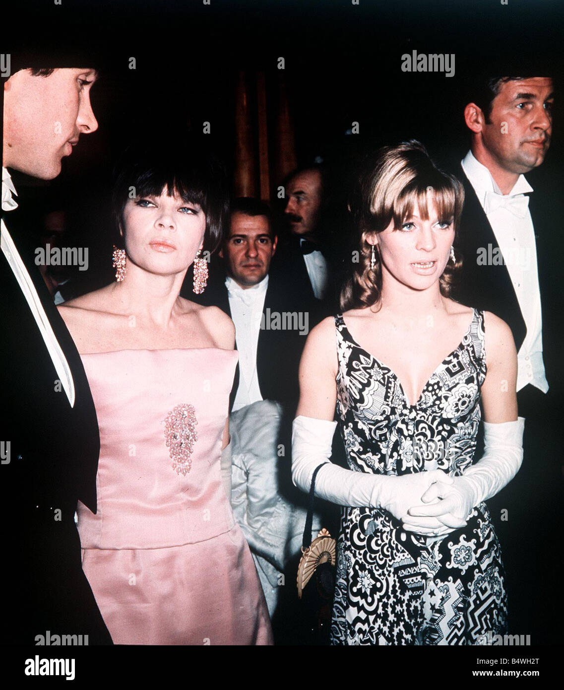 Warren Beatty Actor Leslie Caron Actress Julie Christie Actress And Bill Travers Actor At The Royal Premiere Of Film Born Free Stock Photo Alamy