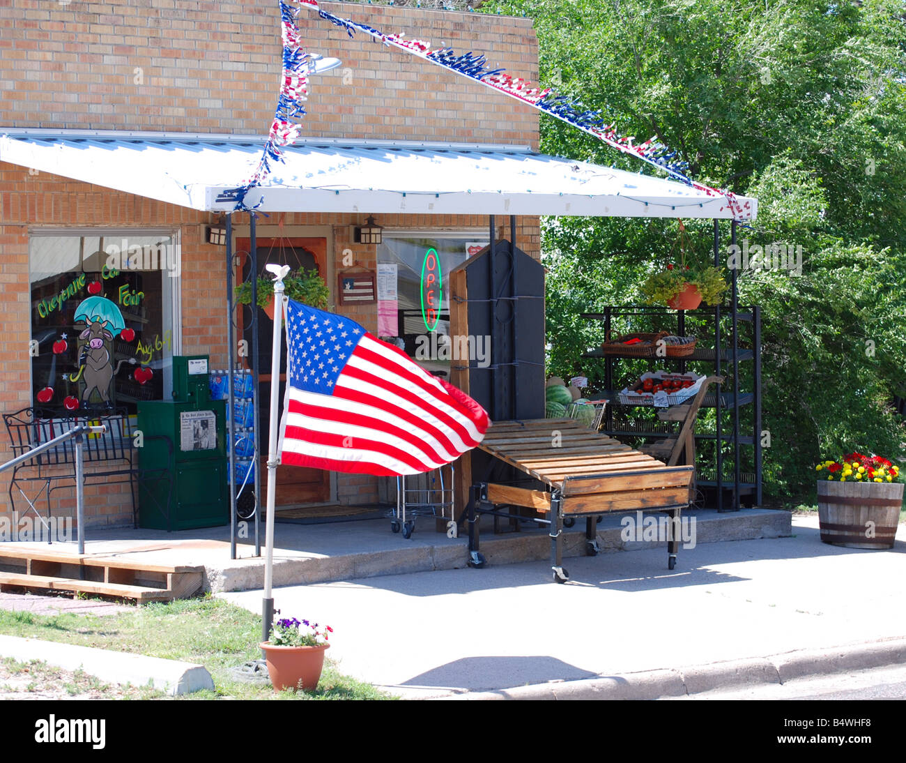 Small town grocery store hires stock photography and images Alamy