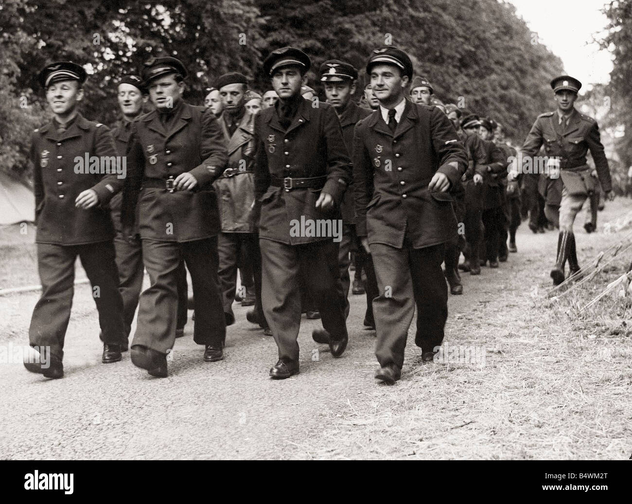 ABWW2 16 Czech pilots who escaped from France are now safely in England ...