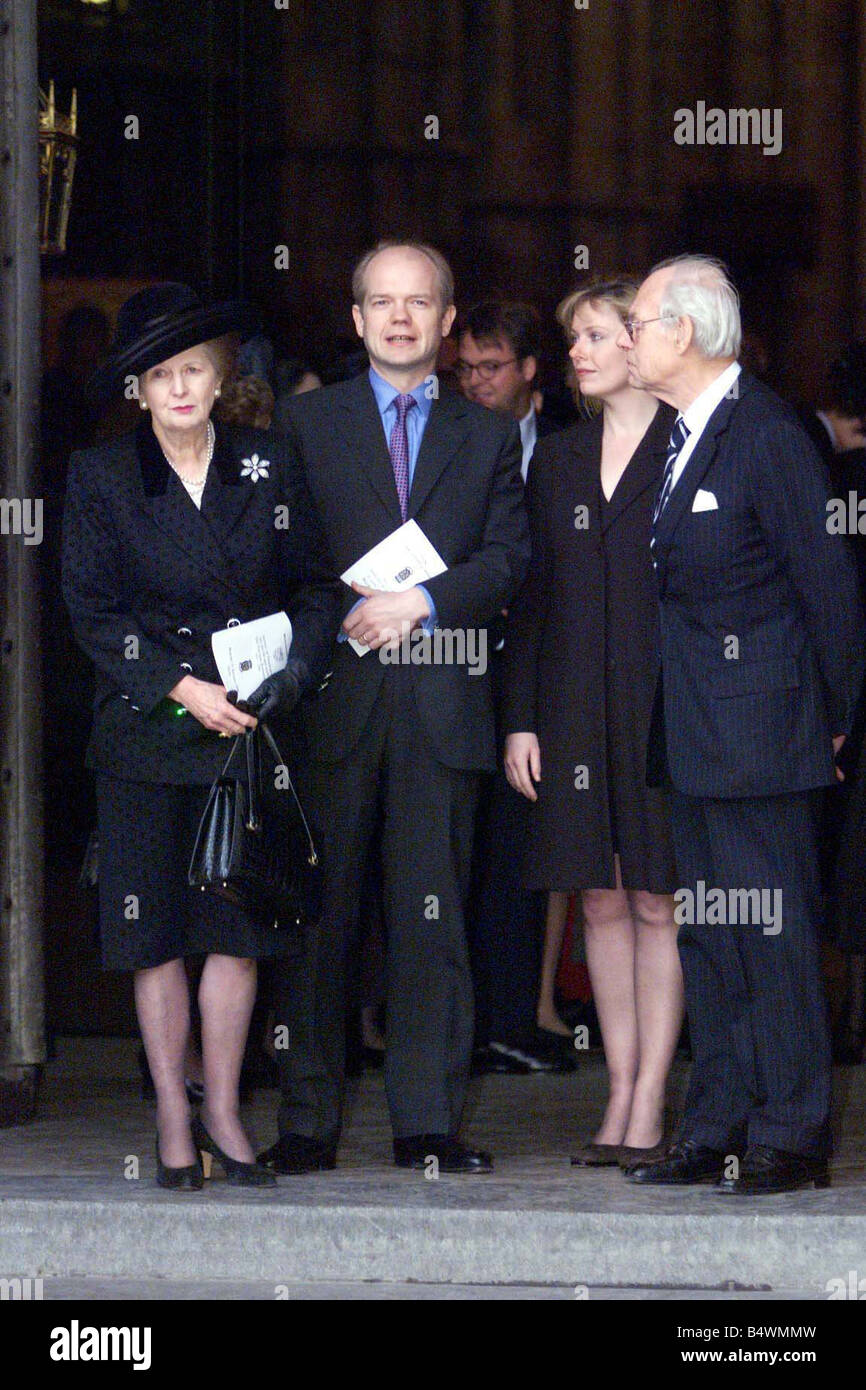 Margaret Thatcher with husband Denis January 1999 and conservative leader William Hague with his wife Ffion at the memorial service of Lord Rothermere Stock Photo