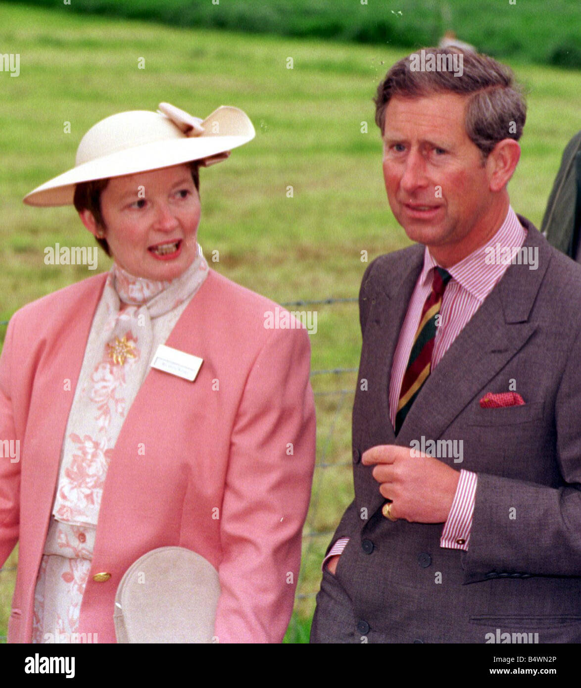 Prince Charles Visists Northern Ireland June 1998 The Prince with Mrs David Wallace on Ashdale Farm Mirrorpix Stock Photo