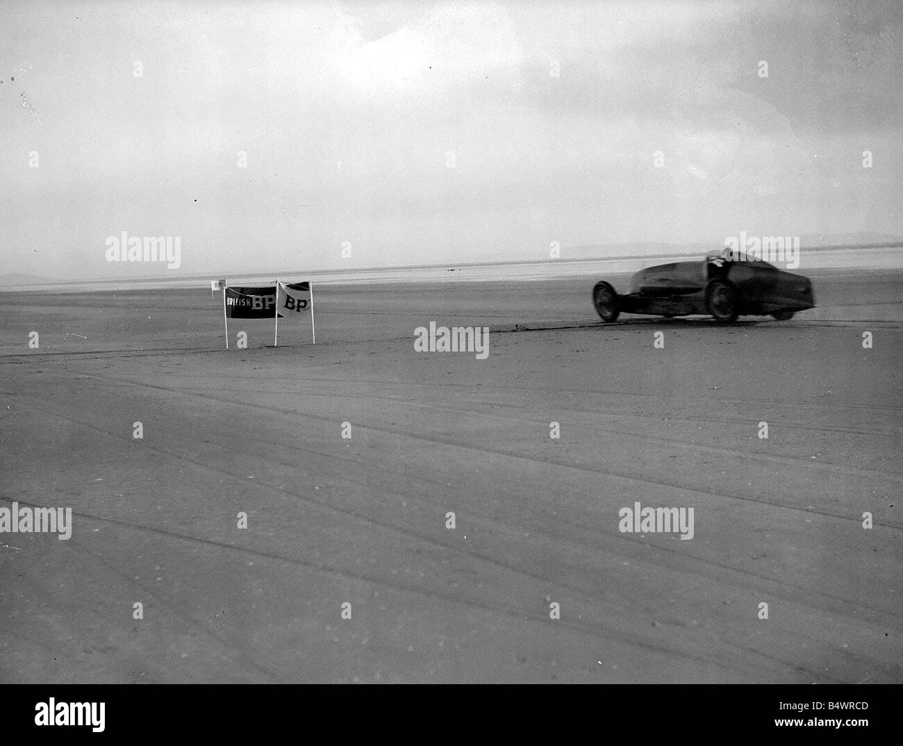 Captain Malcolm Campbell s Racing Car Bluebird January 1927 at Pendire