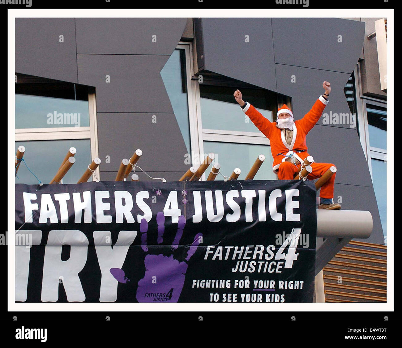 Fathers 4 Justice in Scotland December 2004 was brought to Scotland ...