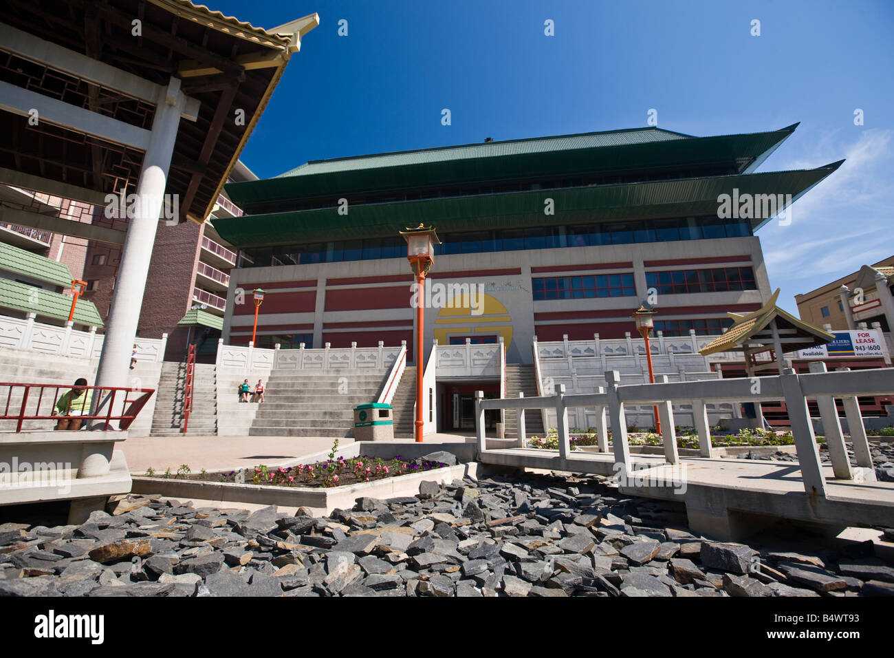 Winnipeg Chinese Cultural & Community Centre / Dynasty Building in downtown Chinatown, City of