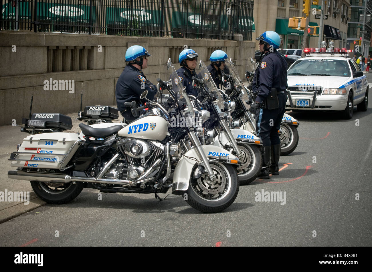 Nypd highway 2024 patrol motorcycle