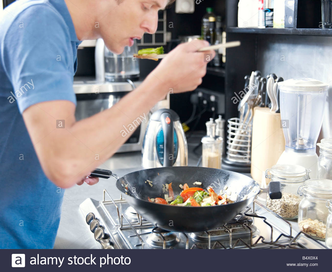 Hot Wok Cooking Stock Photos Hot Wok Cooking Stock Images Alamy