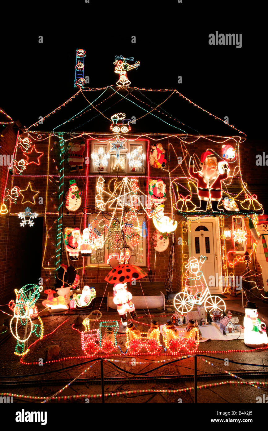 suburban house illuminated with christmas lights Stock Photo Alamy