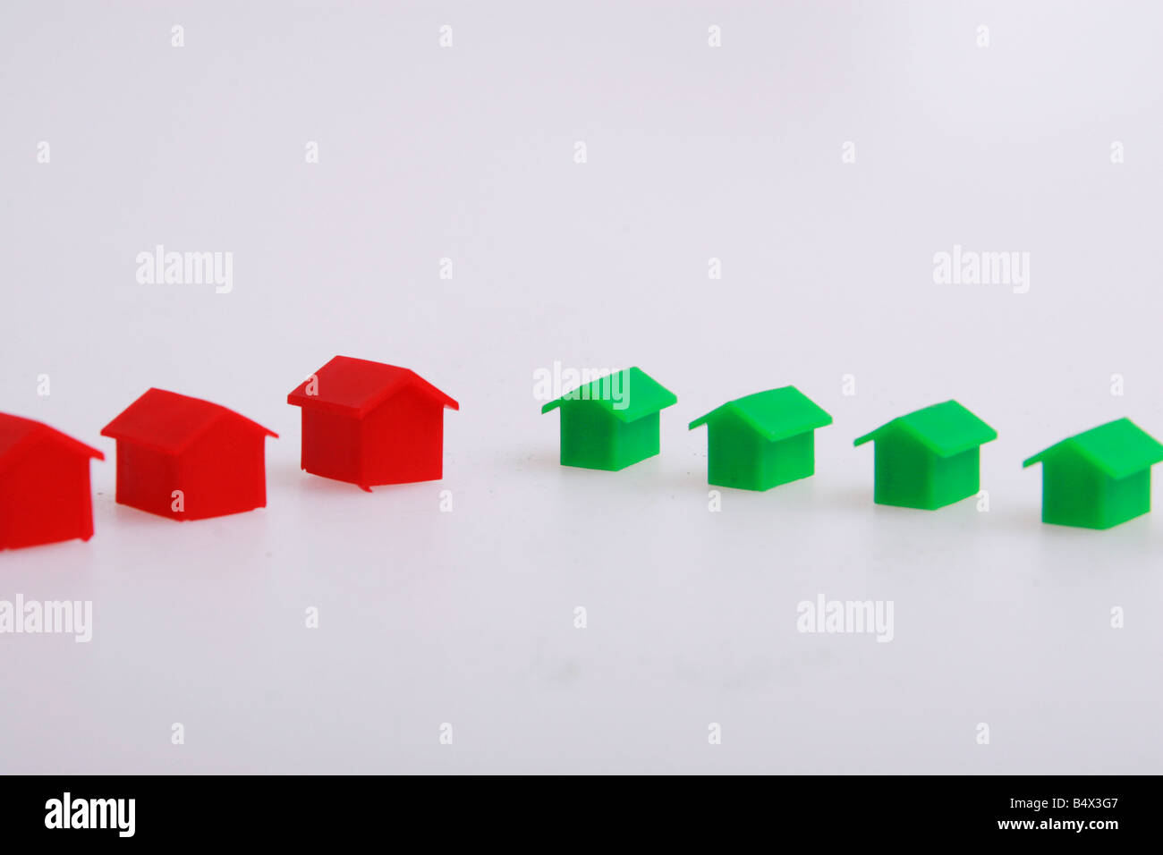 Row house icon hi-res stock photography and images - Alamy