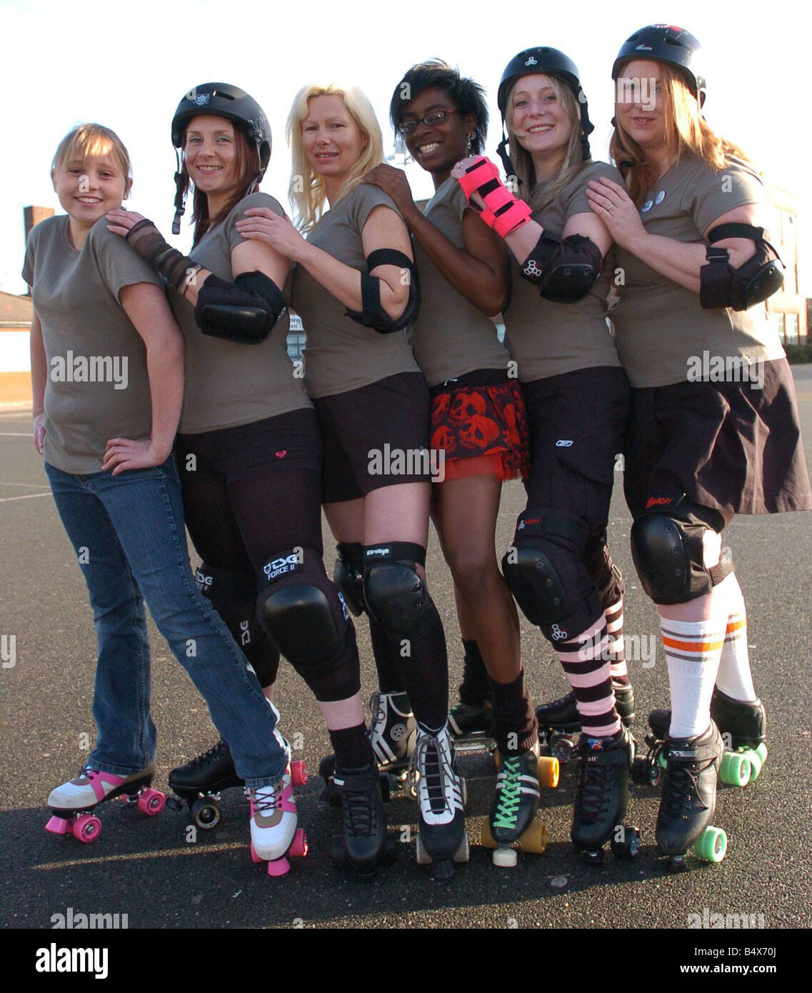 NP091206Rolle-1;Pictured l to r are: Sadie Russell (Mascot), Michala Ford  (Micki Moto), Jackie Masters (Magic Minx), Simone Radway, Layla Glen (Racey  Macy) and Bee Bentley (Iva Issues).;The girls are all part of