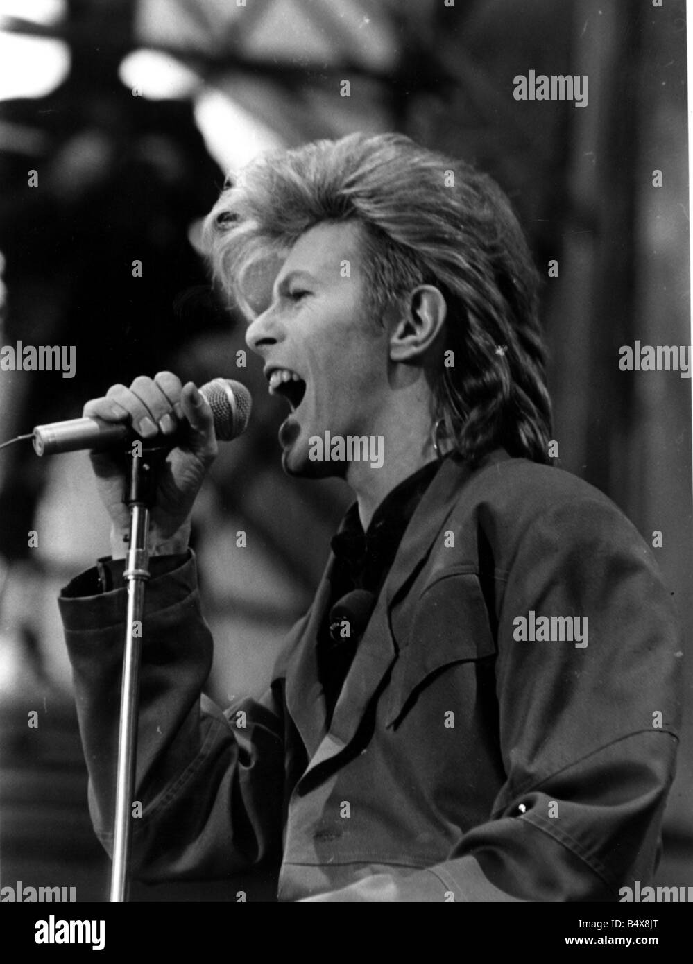Pop Music David Bowie pictured in concert at Cardiff Arms Park during his  Glass Spider Tour 21st June 1987 Western Mail and Echo Copyright Image  Stock Photo - Alamy