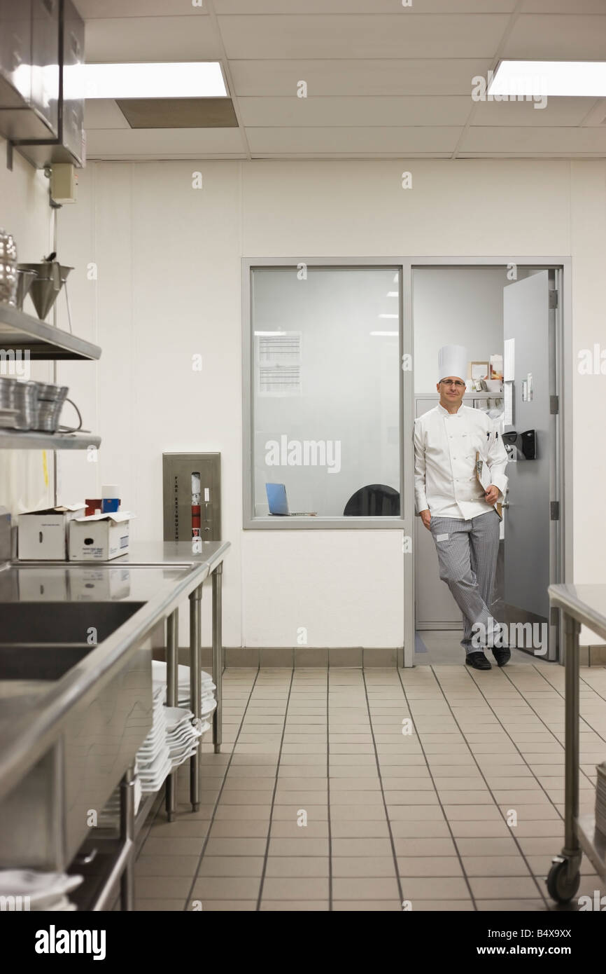 Total 97+ imagen chef office Abzlocal.mx