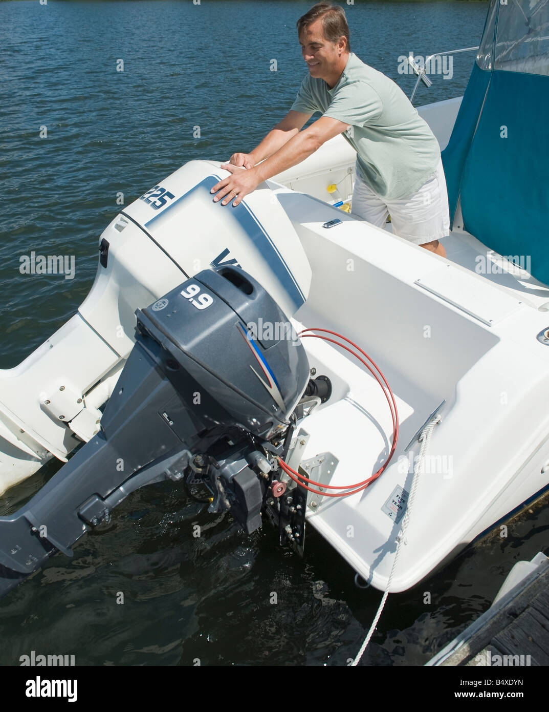 Boat engines hires stock photography and images Alamy