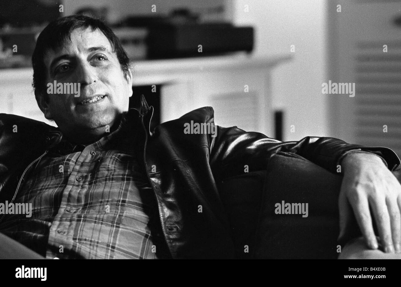 American singer Tony Bennett seen here relaxing in his hotel suite in London March 1973&#13;&#10;Rev 2624 Stock Photo