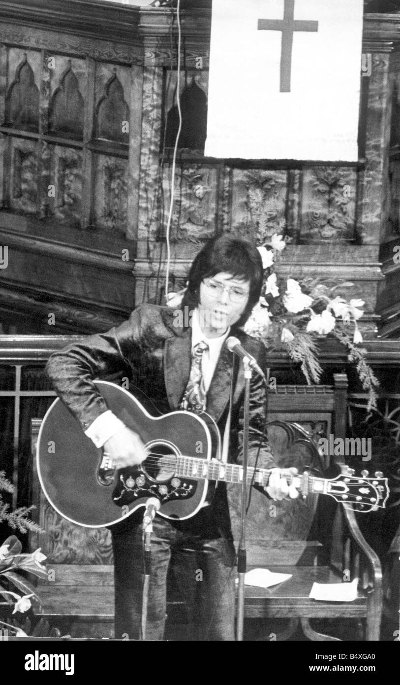 Cliff Richard took part in a service at Queen's Road Baptist Church, Coventry where nearly 1500 turned up to hear the hour-long Stock Photo