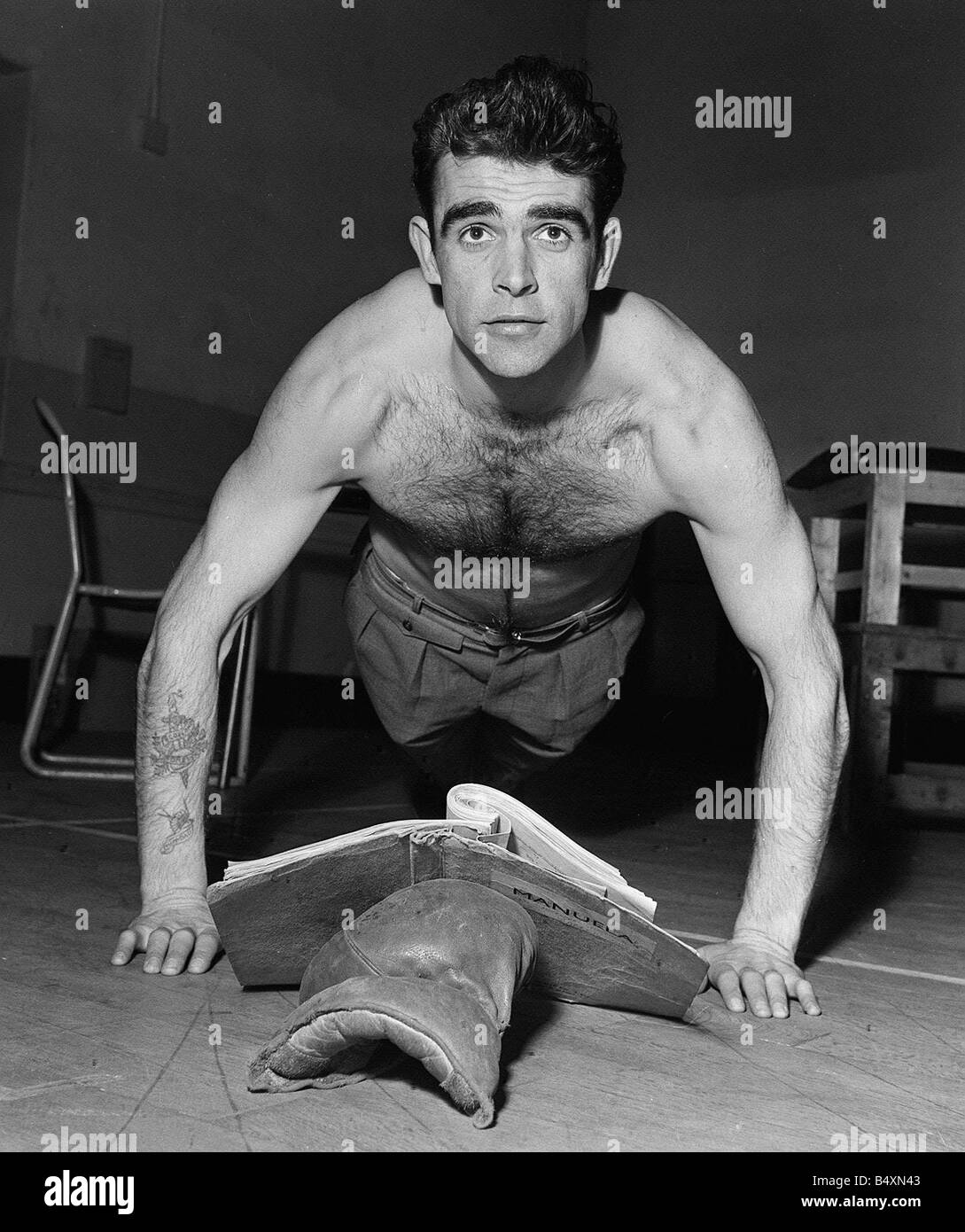 Sean Connery 1957 A rather young looking Sean Connery ...