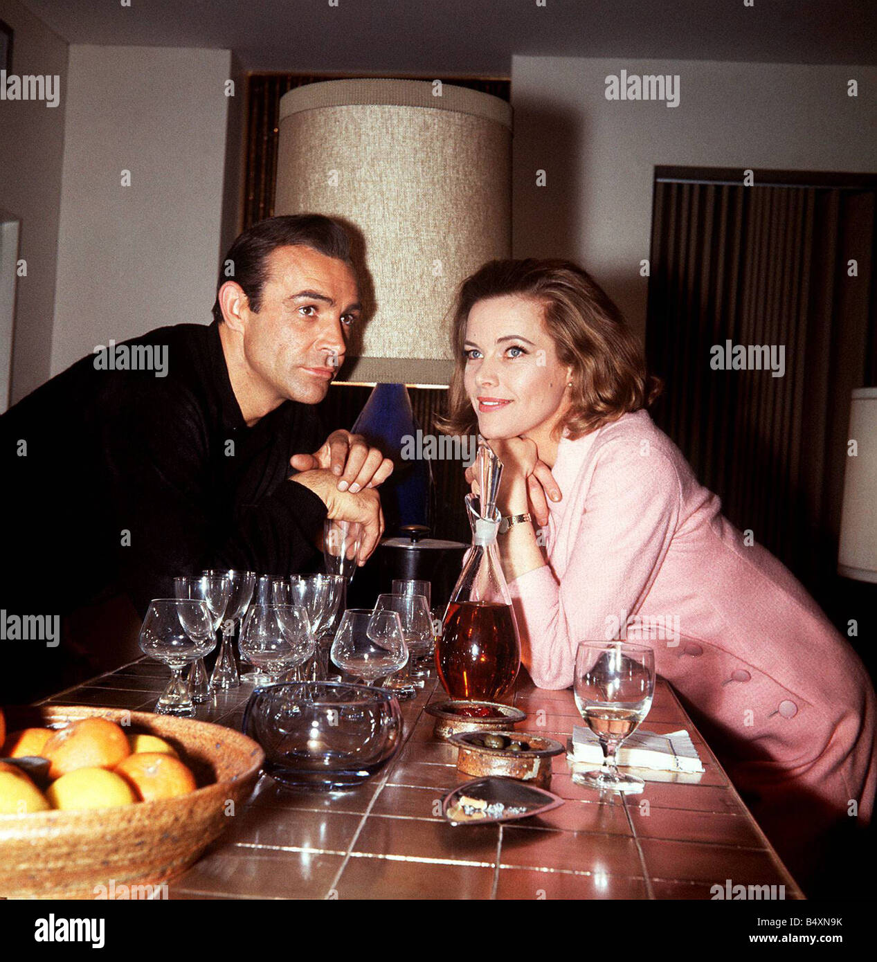 Honor blackman 1964 hires stock photography and images Alamy