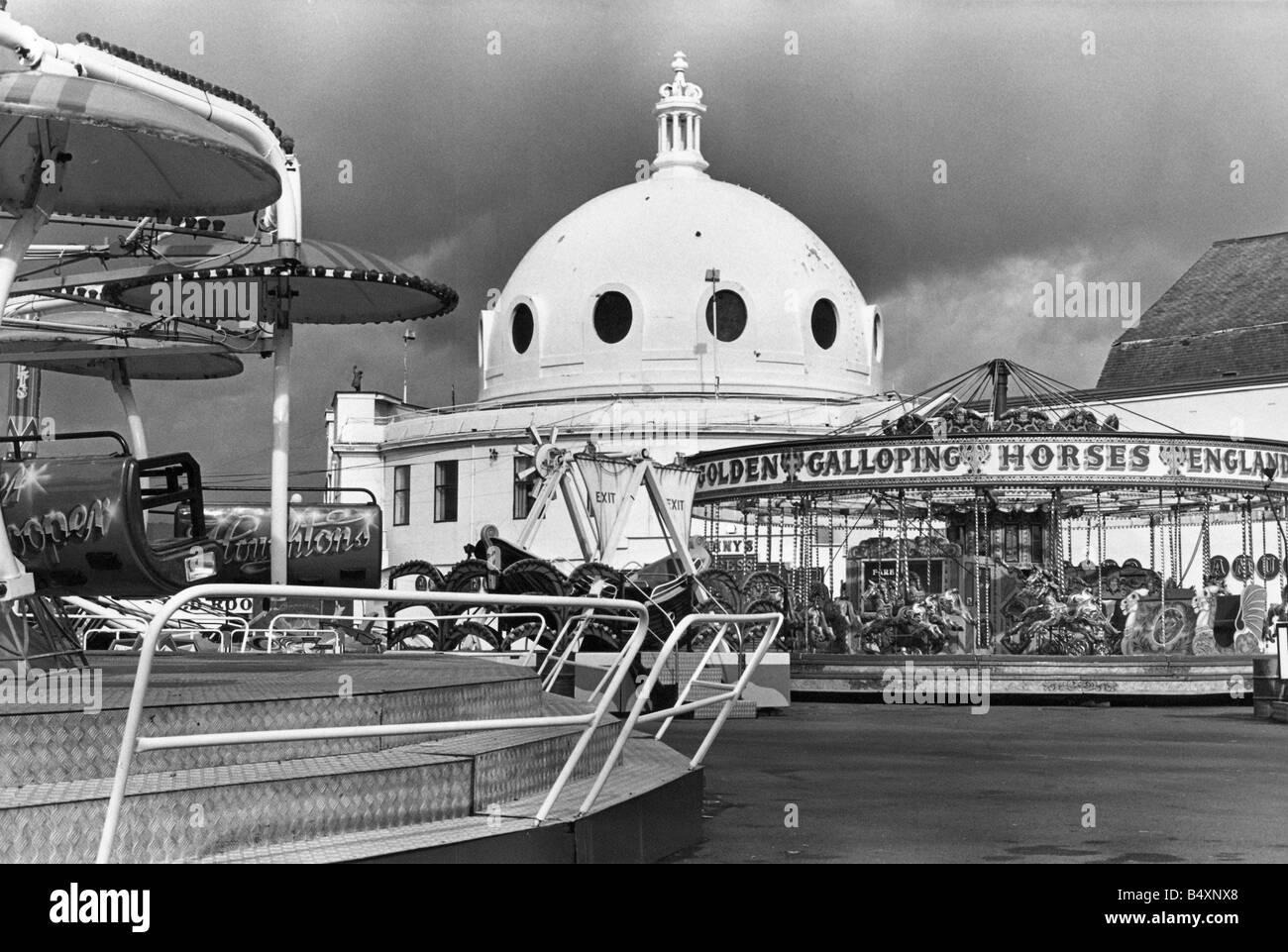 Spanish city amusement park whitley hires stock photography and images