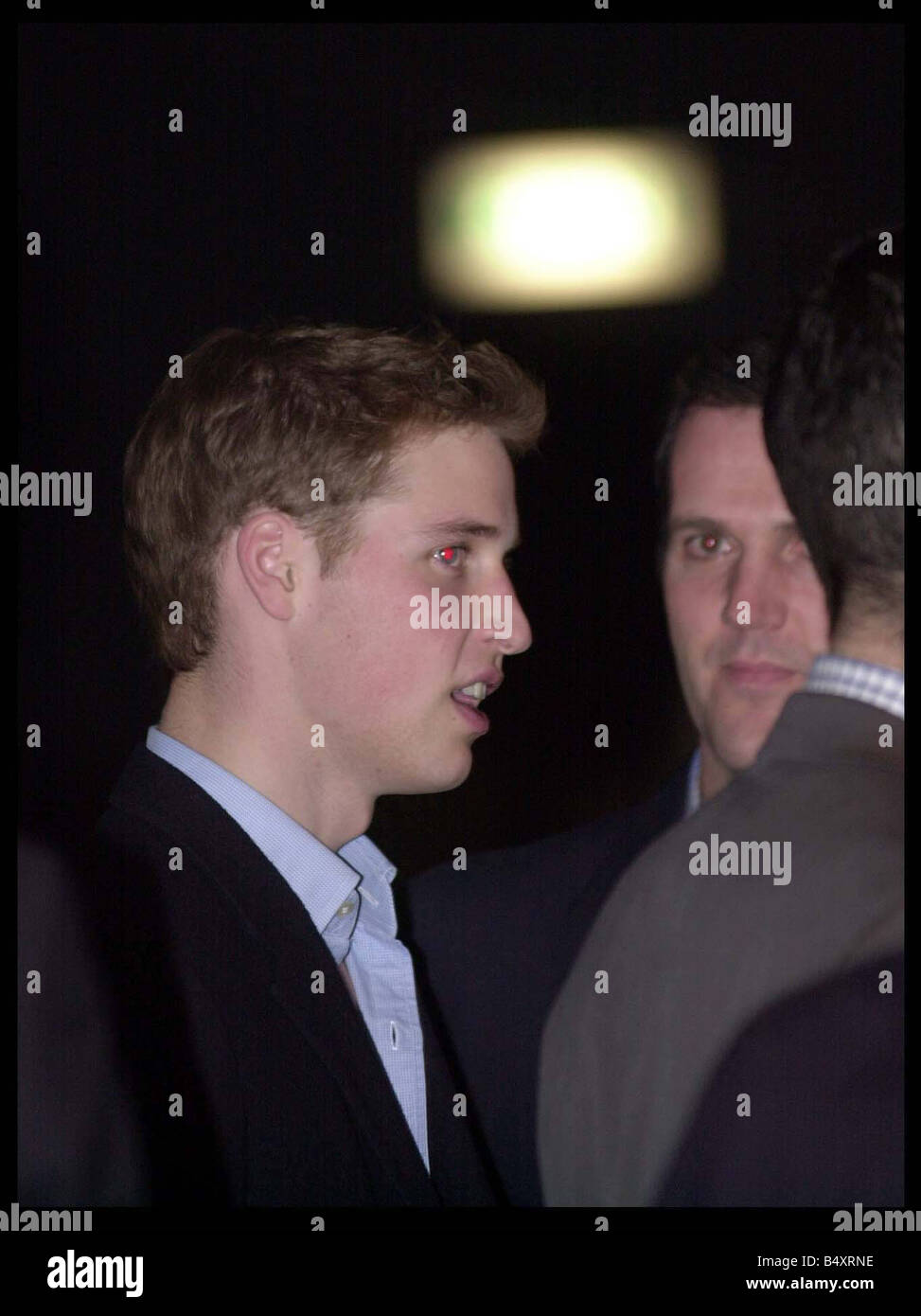 PRINCE WILLIAM ARRIVES AT A UNIVERSITY FASHION SHOW AT ST ANDREWS UNI 26 03 02 SEE BRIAN MC CARTNEY FOR COPY DETAILS PIC LEWIS HOUGHTON 07990 823 936 128 CHURCH STREET TRANENT EAST LOTHIAN EH33 1BL ALL REPROS MUST BE PAID Stock Photo