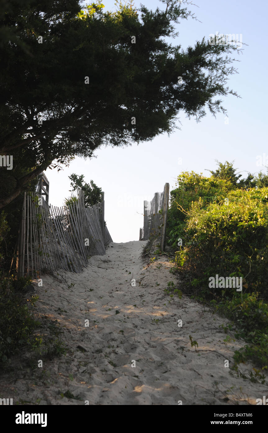 Public Beach Access Emerald, Isle. North Carolina Stock Photo - Alamy
