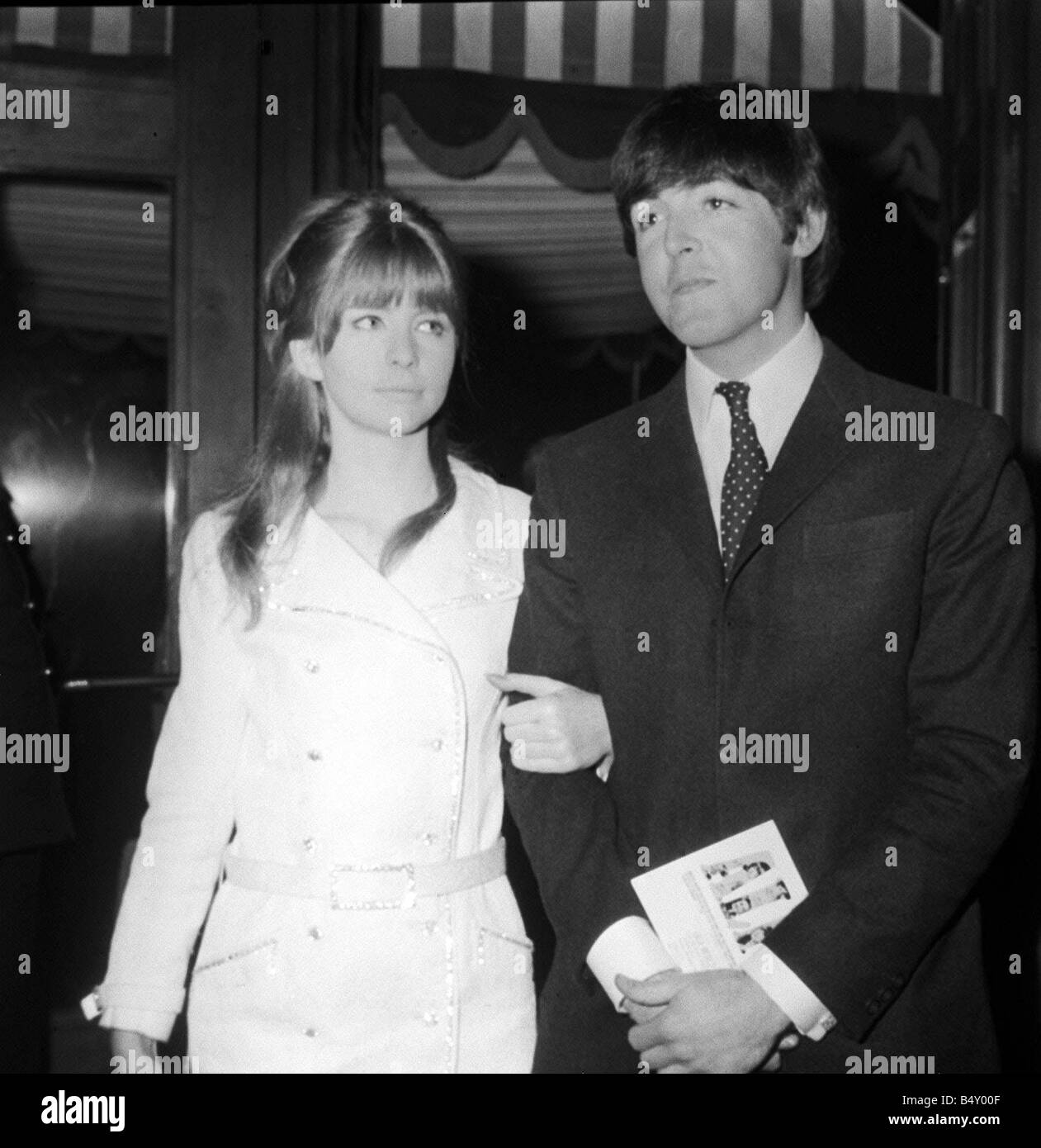 Paul McCartney March 1966 with Jane Asher Stock Photo - Alamy