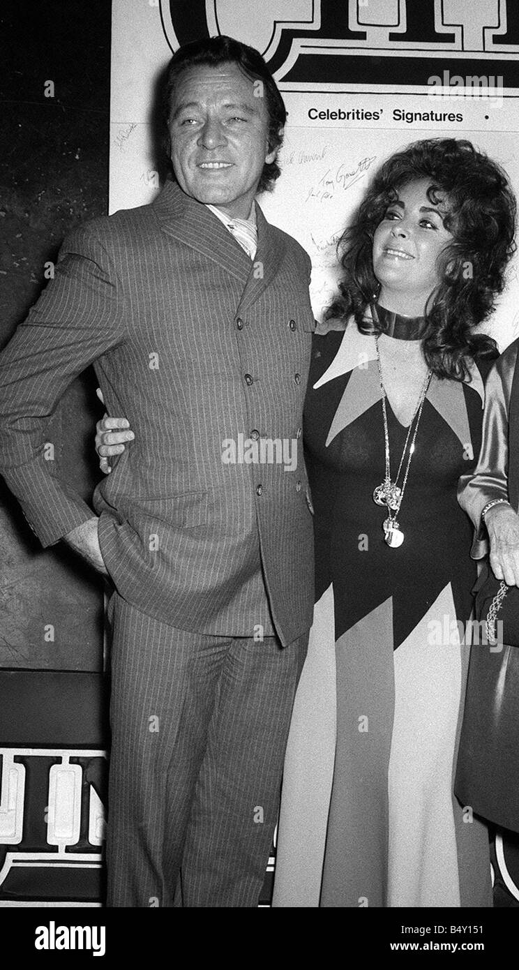 Elizabeth Taylor Oct 1970 and Richard Burton attend the Film City Festival at the Round House in camden town London Dame Elizabeth Taylor Collection Stock Photo