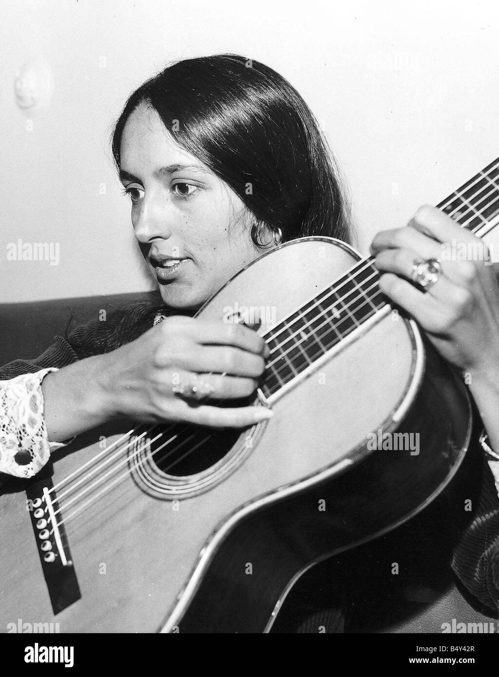 Joan Baez American folk singer famous for protest songs anti Vietnam war Stock Photo