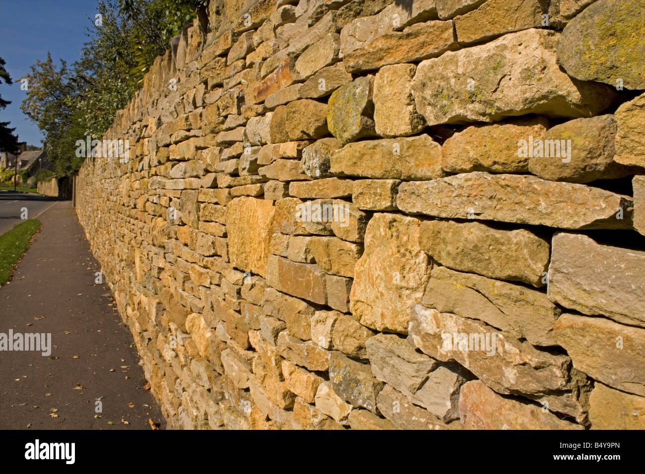 Cotswold stone wall, Cotswolds, UK Stock Photo