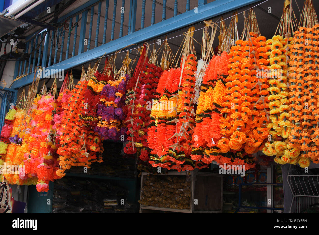 jasmine flower garland Stock Photo Alamy