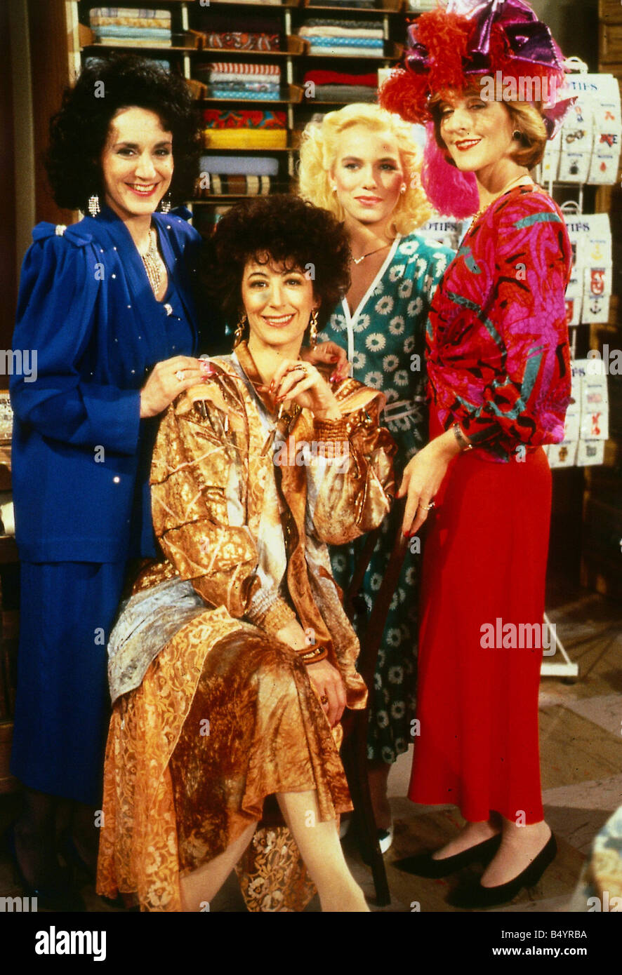 Patricia Hodge actress July 1987 WEaring red skirt hat also with Maureen Lipman Lesley Joseph and Sue Devaney Stock Photo