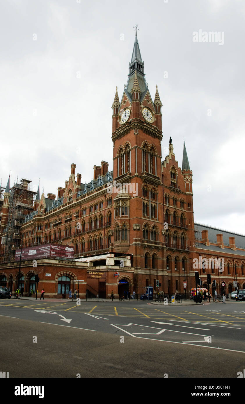 St Pancras Station viewed from Euston Road London Stock Photo