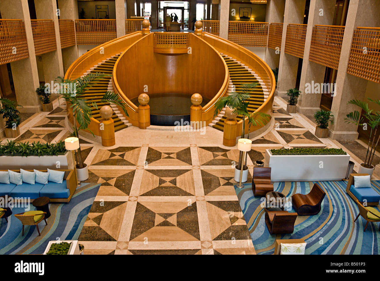 Lobby Atrium Renaissance Esmeralda Resort Indian Wells Ca Interior  Palm Desert Palm Springs curved stairway Stock Photo