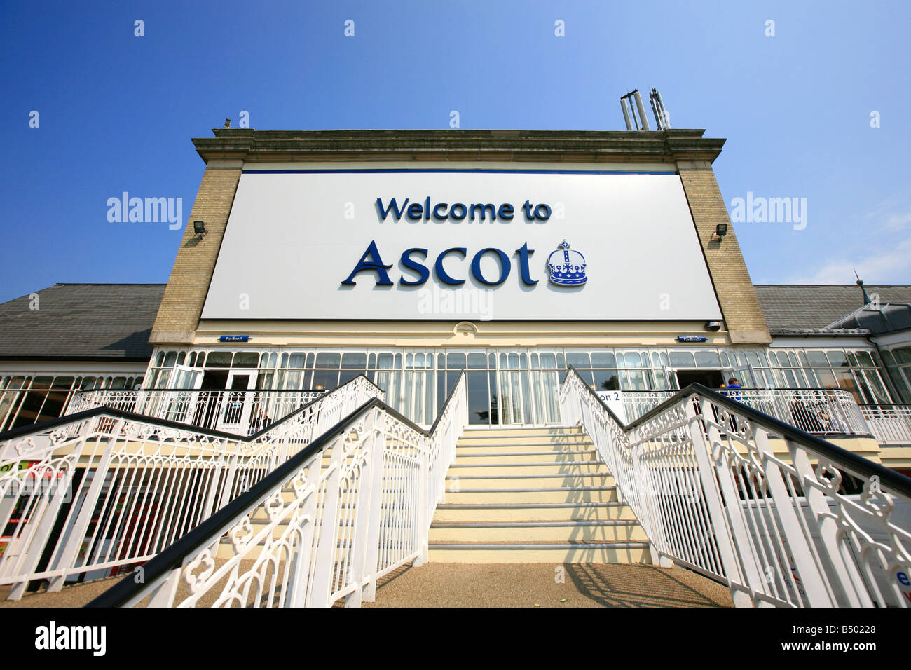 Royal Ascot Racecourse welcome sign with crown Stock Photo