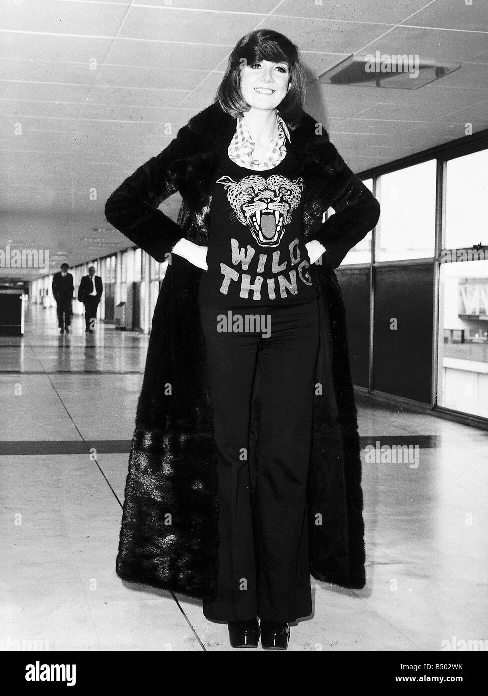 Cilla Black Singer YV Presenter At Heathrow Airport Stock Photo