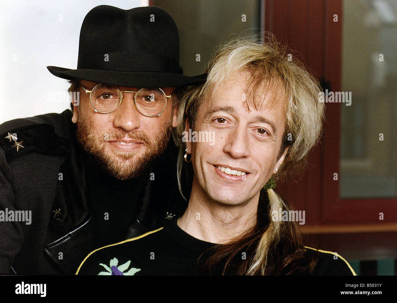 Bee Gees Pop Group brothers Maurice Gibb Robin Gibb singer Stock Photo