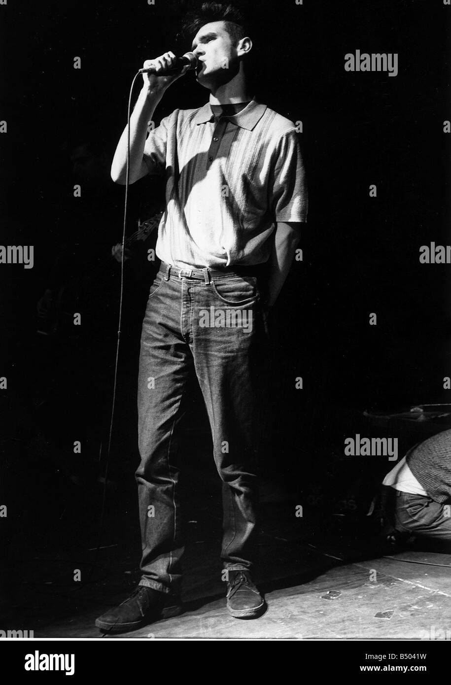 The Smiths pop singer Morrissey singing on stage 1984 Stock Photo