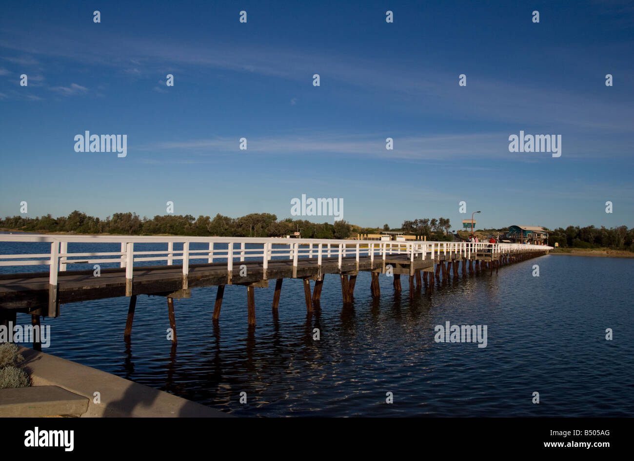 Lakes entrance footbridge bridge hires stock photography and images
