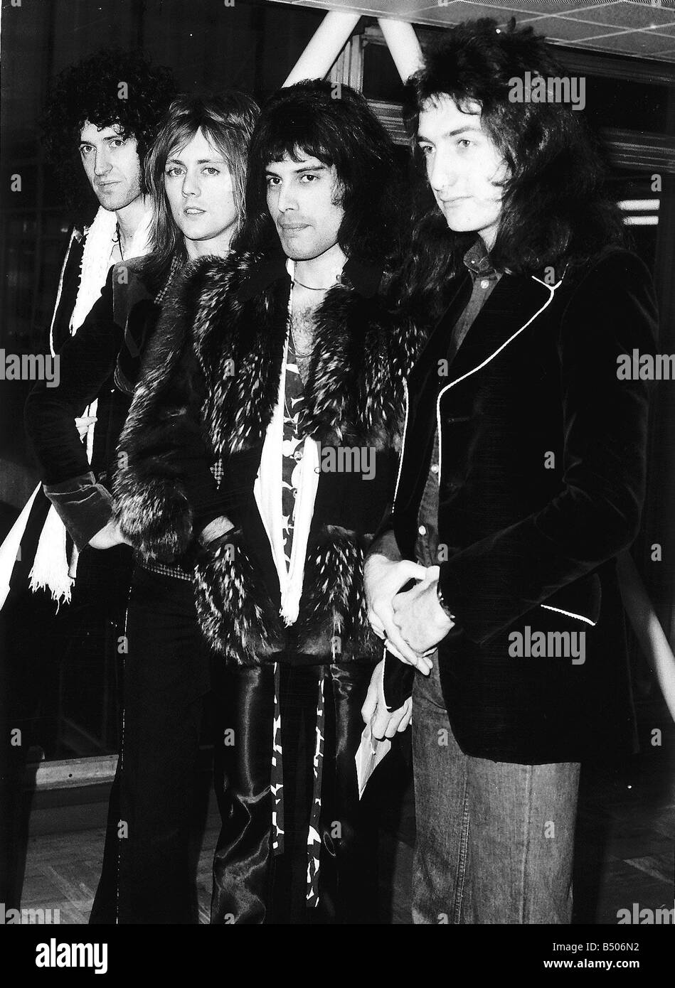 Queen Pop Group From left to right John Deacon Brian May Freddie Mercury  and Roger Taylor dbase msi 1970s Freddie Mercury Stock Photo - Alamy