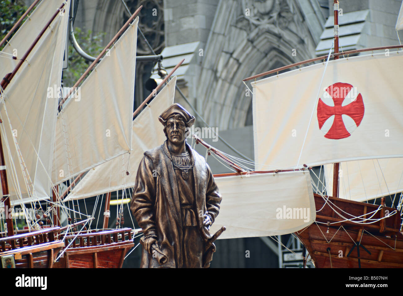 Float carrying statue of Columbus and replicas of his ships passing St Patrick s Cathedral 2008 Columbus Day Parade, New York Stock Photo