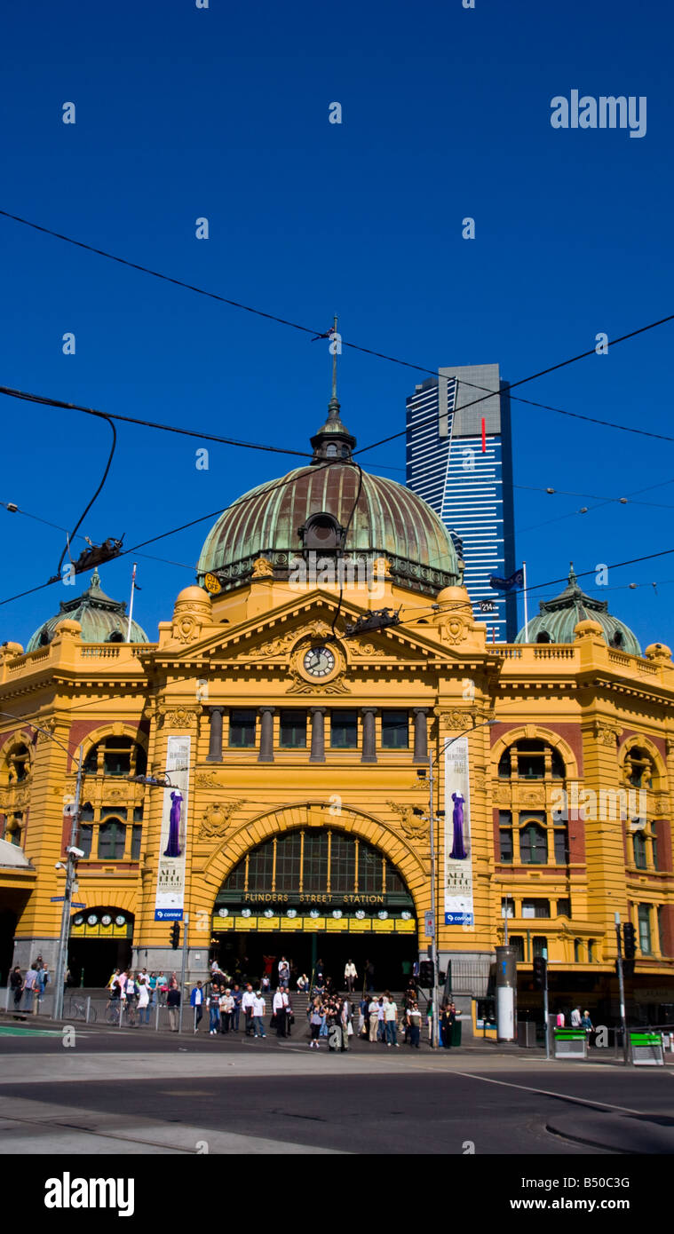 Flinders Street station, Melbourne Stock Photo Alamy