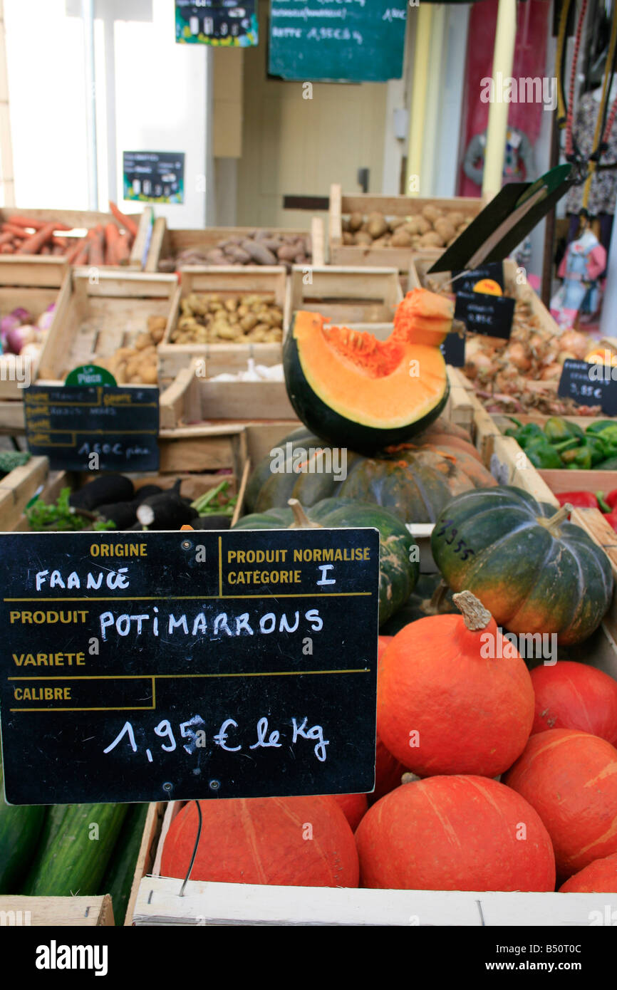 Pumpkins and other vegetables for sale at Senlis market held every Tuesday Stock Photo