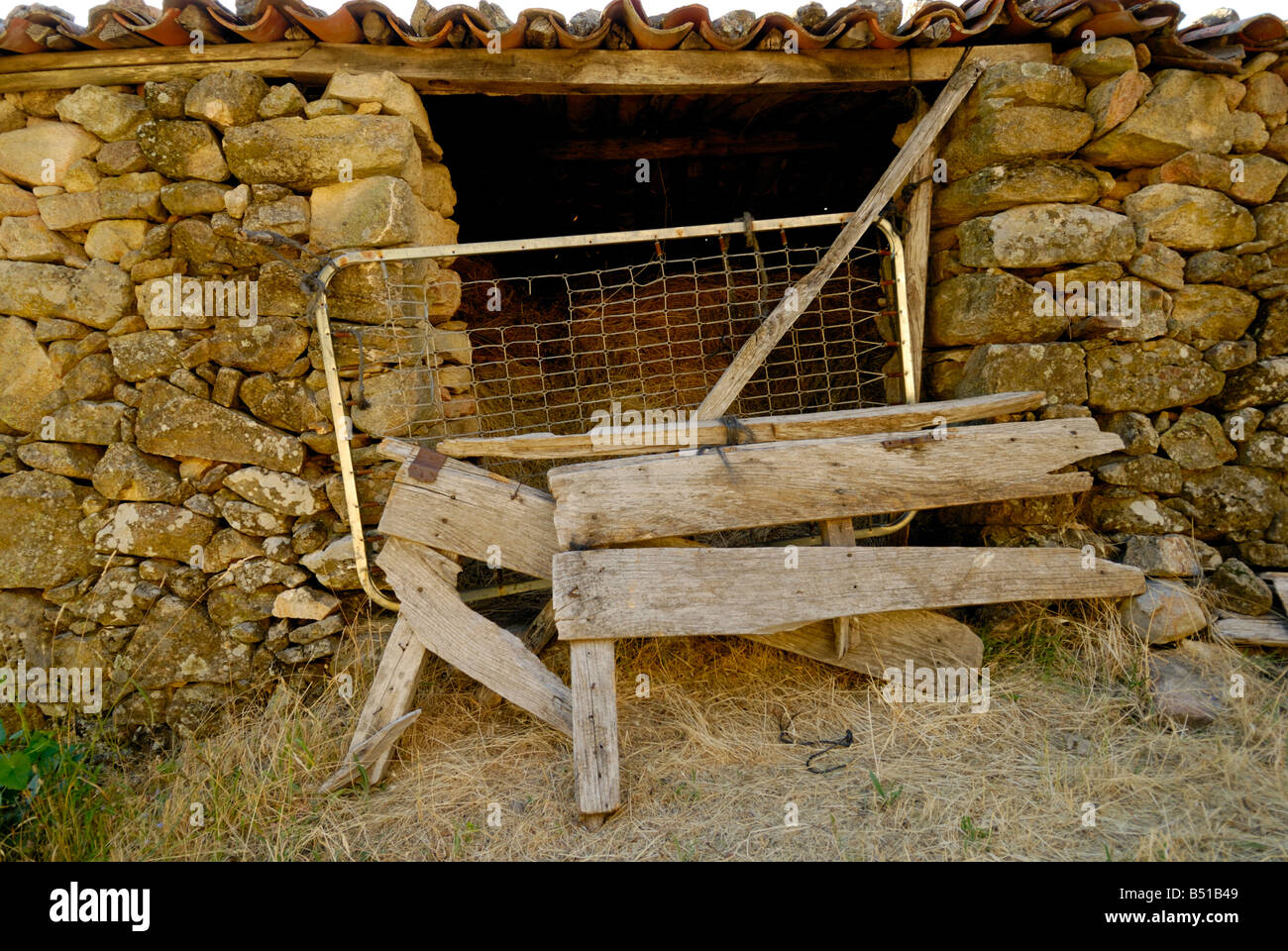 Hayloft, farmland round Guijo de Santa Barabra, Sierra de Gredos, Extremadura, Spain Stock Photo