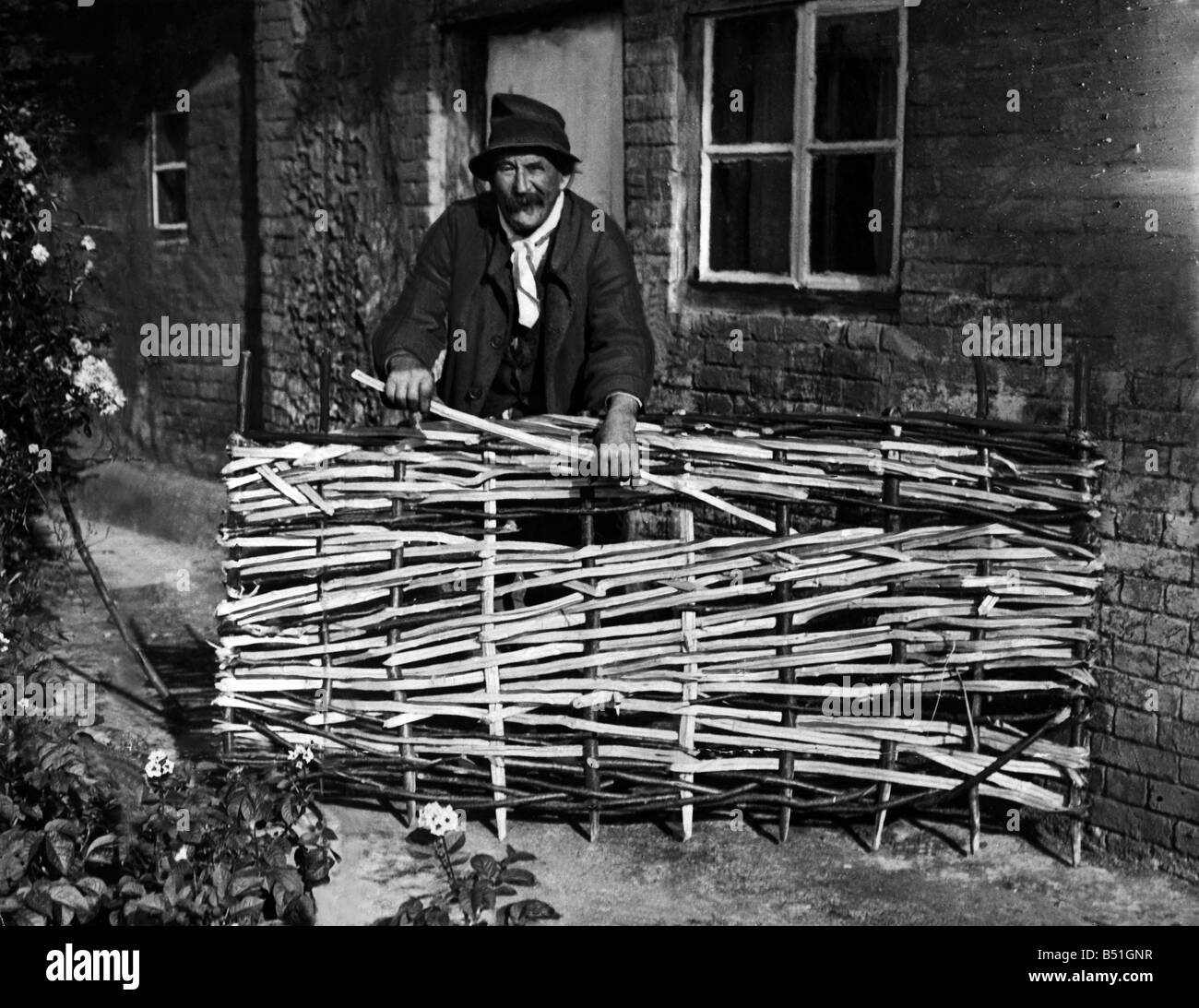 Britain's oldest Hurdle Maker Mr. Gradner hurdlemaking at his
