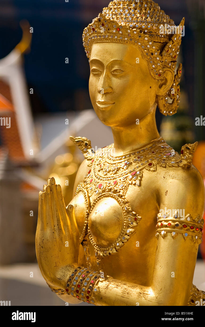 Thai Sculpture at the Grand Palace in Bangkok Stock Photo - Alamy