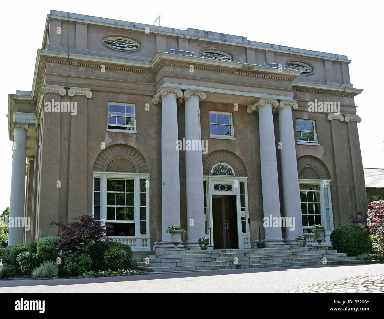 22 05 07 THE PRIORY HOSPITAL SOUTHGATE NORTH LONDON PHOTO PHIL HARRIS