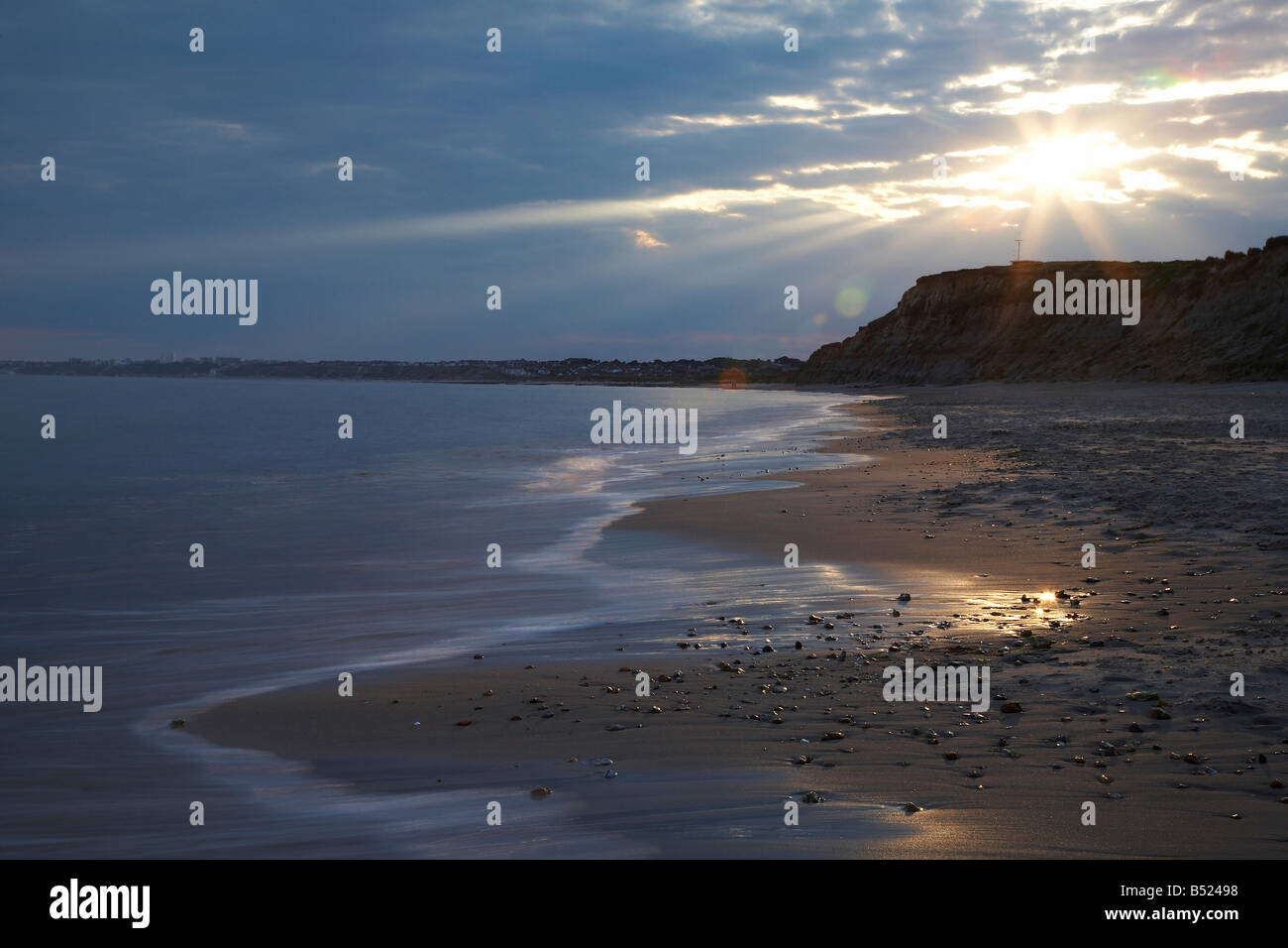 Sun and dusk no one has the beach hi-res stock photography and images ...
