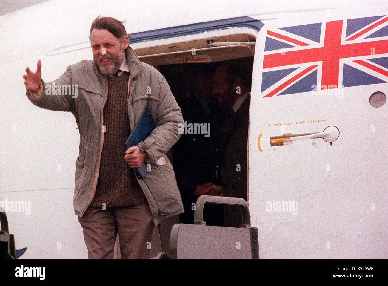 Terry Waite Nov 1991 Beirut hostage on arrival in Britain after being