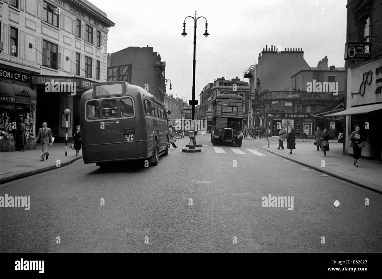 1950s london bus hi-res stock photography and images - Alamy